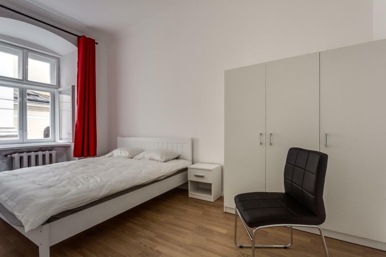 Modern Apartment In Lviv Historic Centre Bagian luar foto